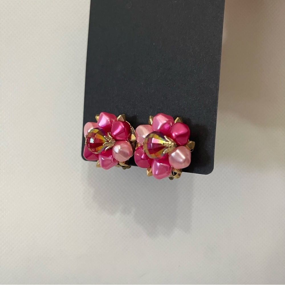 Vintage Pink Cluster Beaded Clip On Earrings - Picture 2 of 7